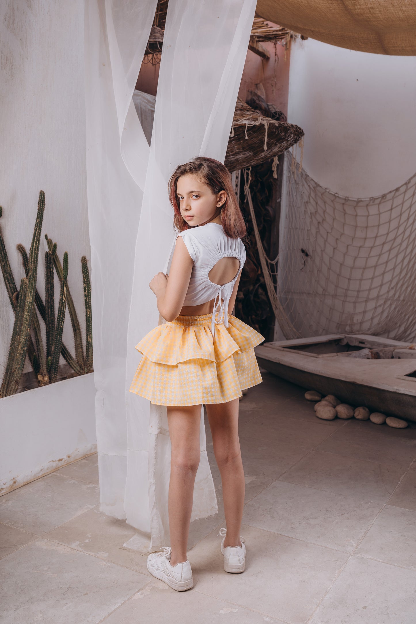 All-day Charm White Backless Top